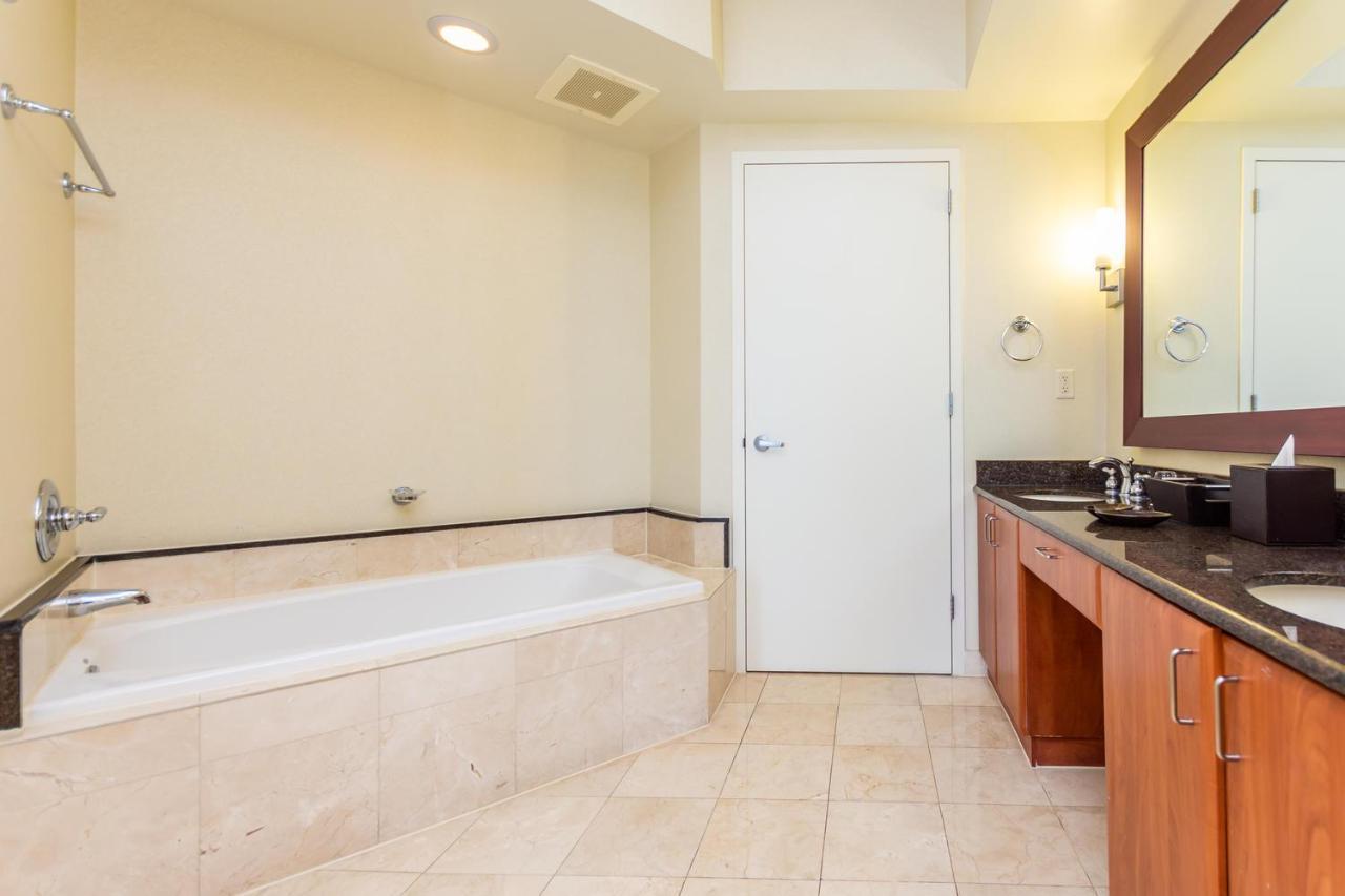 Hotel International Beach Tump Resort Ocean View 1100 Sf 1 Bed 1Bth Privately Owned Sunny Isles Miami Beach Dış mekan fotoğraf